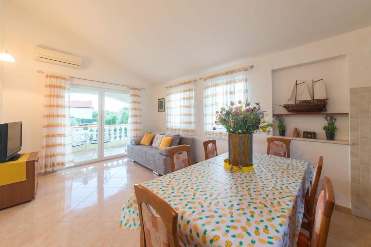 Apartmani Lenka 乌格连 外观 照片