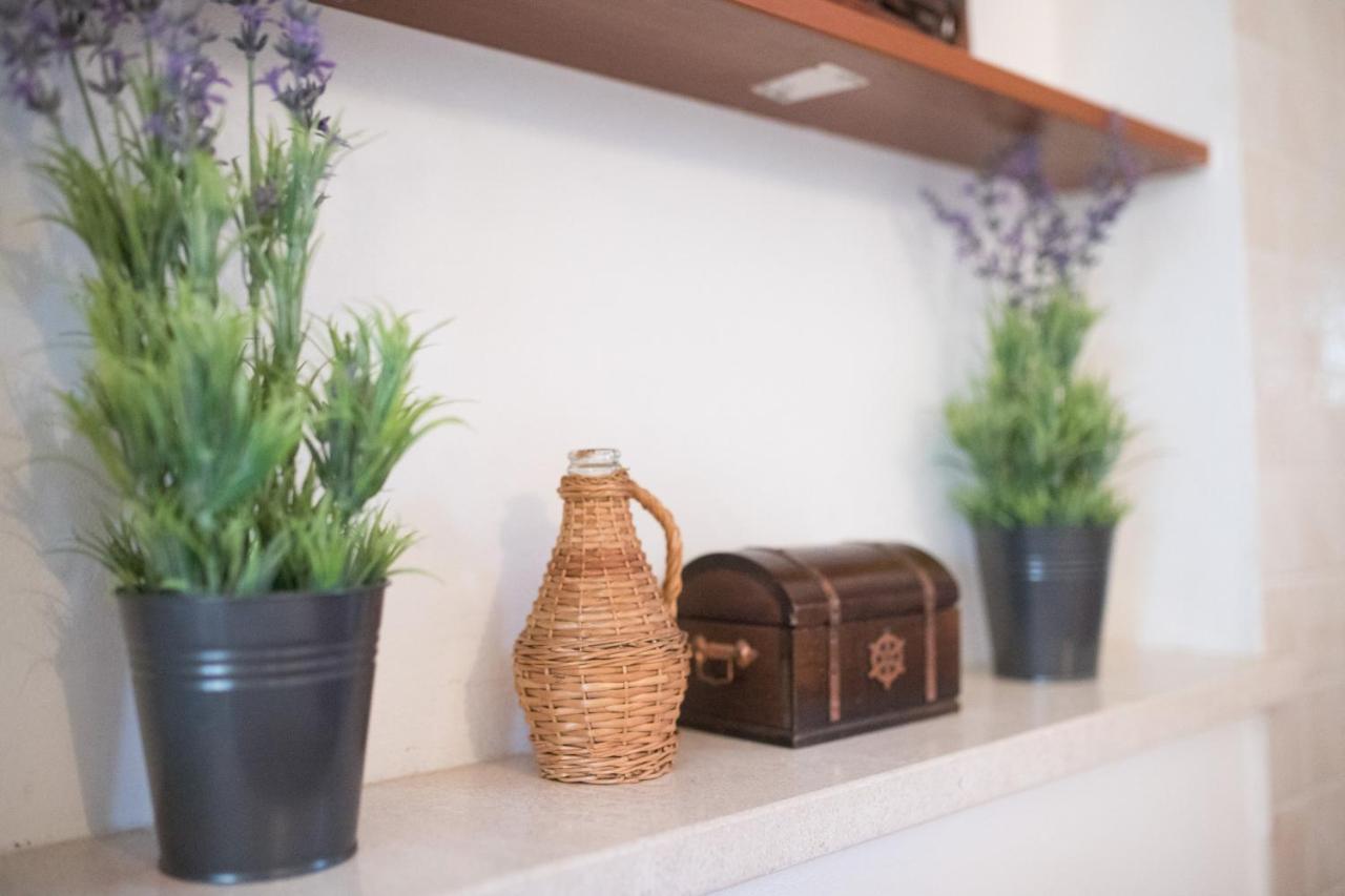 Apartmani Lenka 乌格连 外观 照片