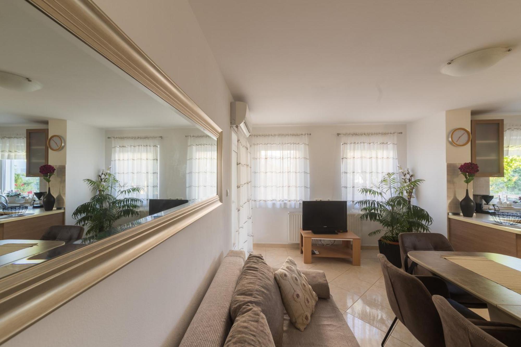Apartmani Lenka 乌格连 客房 照片
