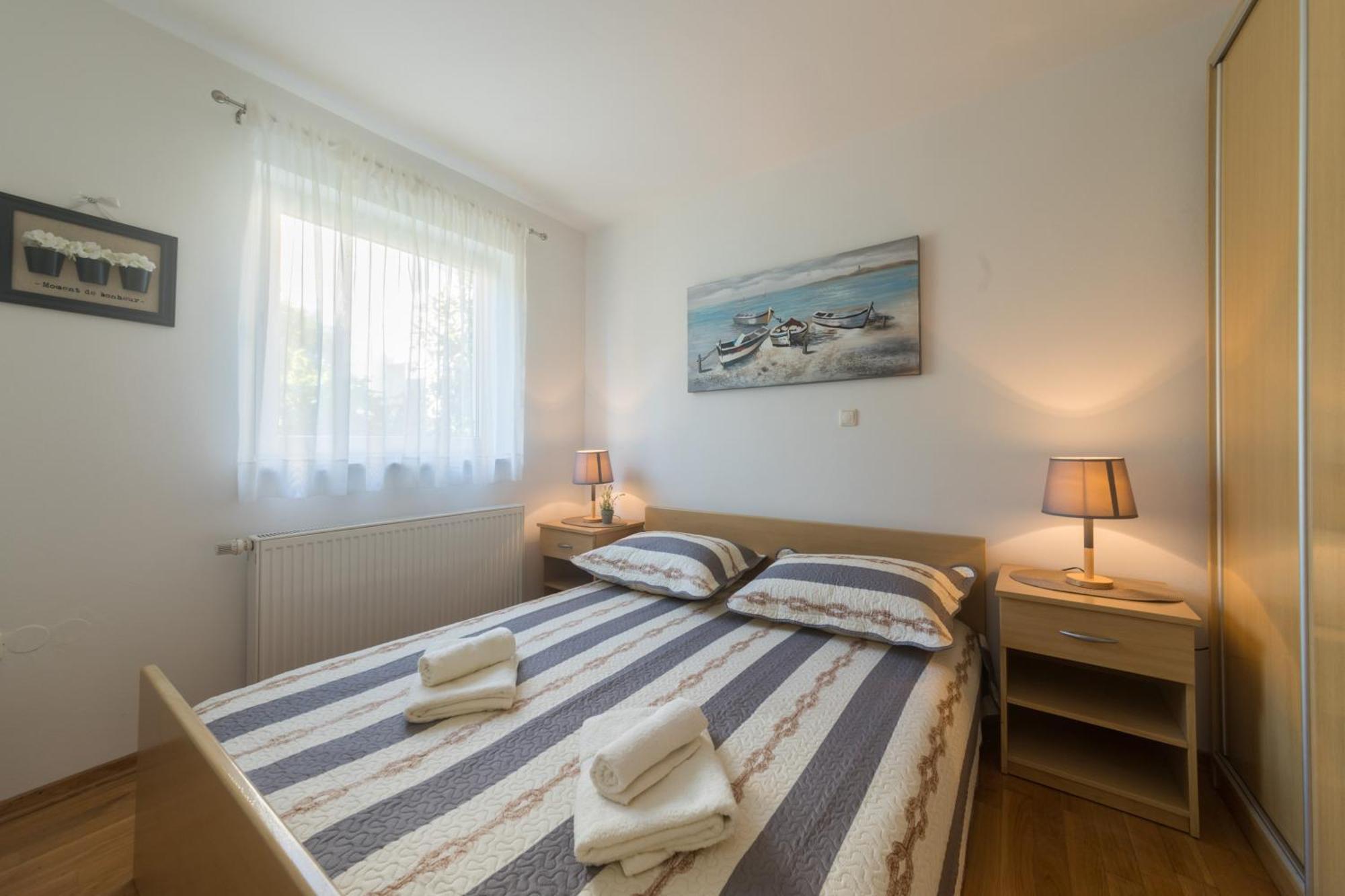 Apartmani Lenka 乌格连 客房 照片